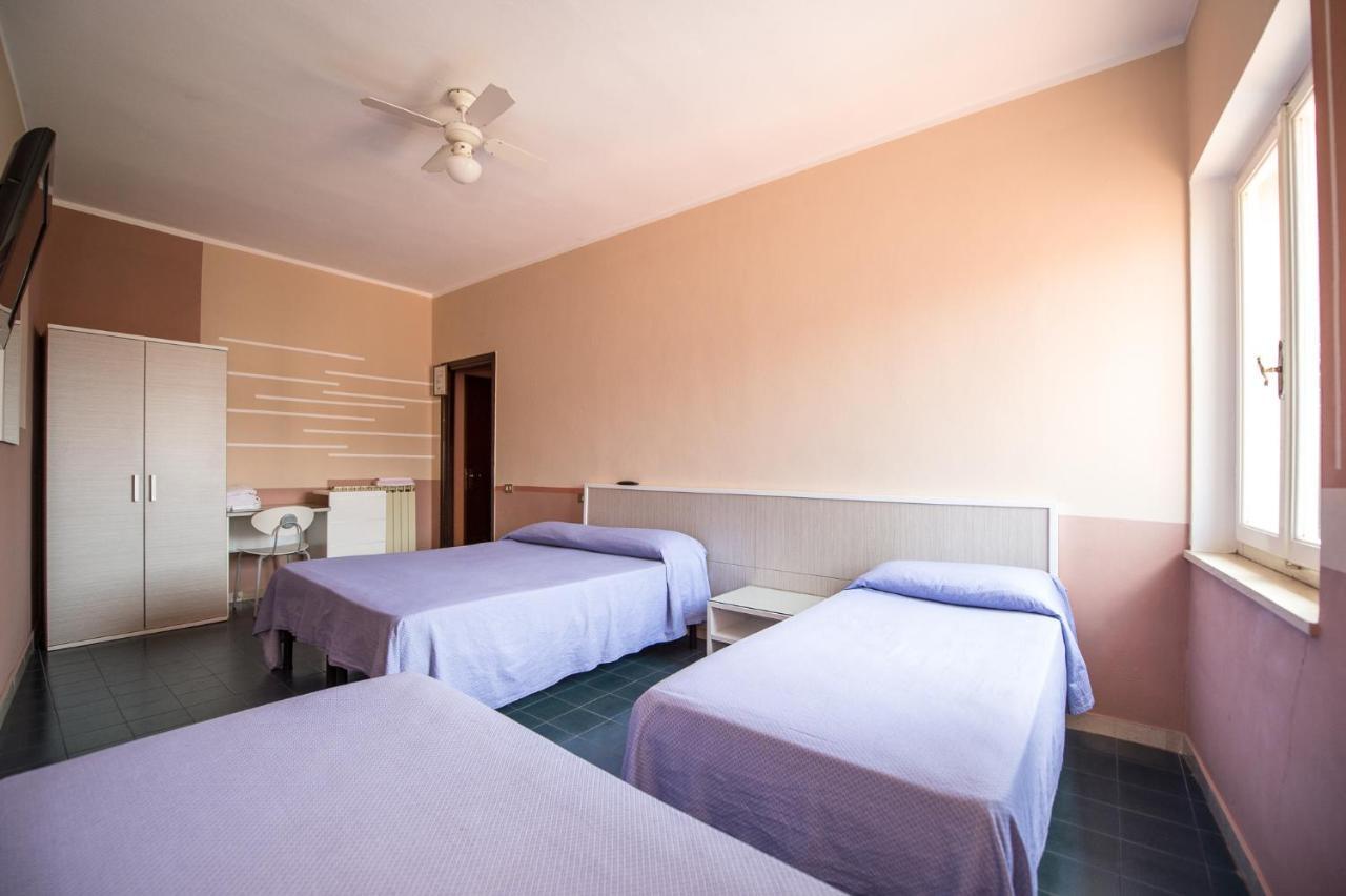 Hotel Terranova Пиза Экстерьер фото